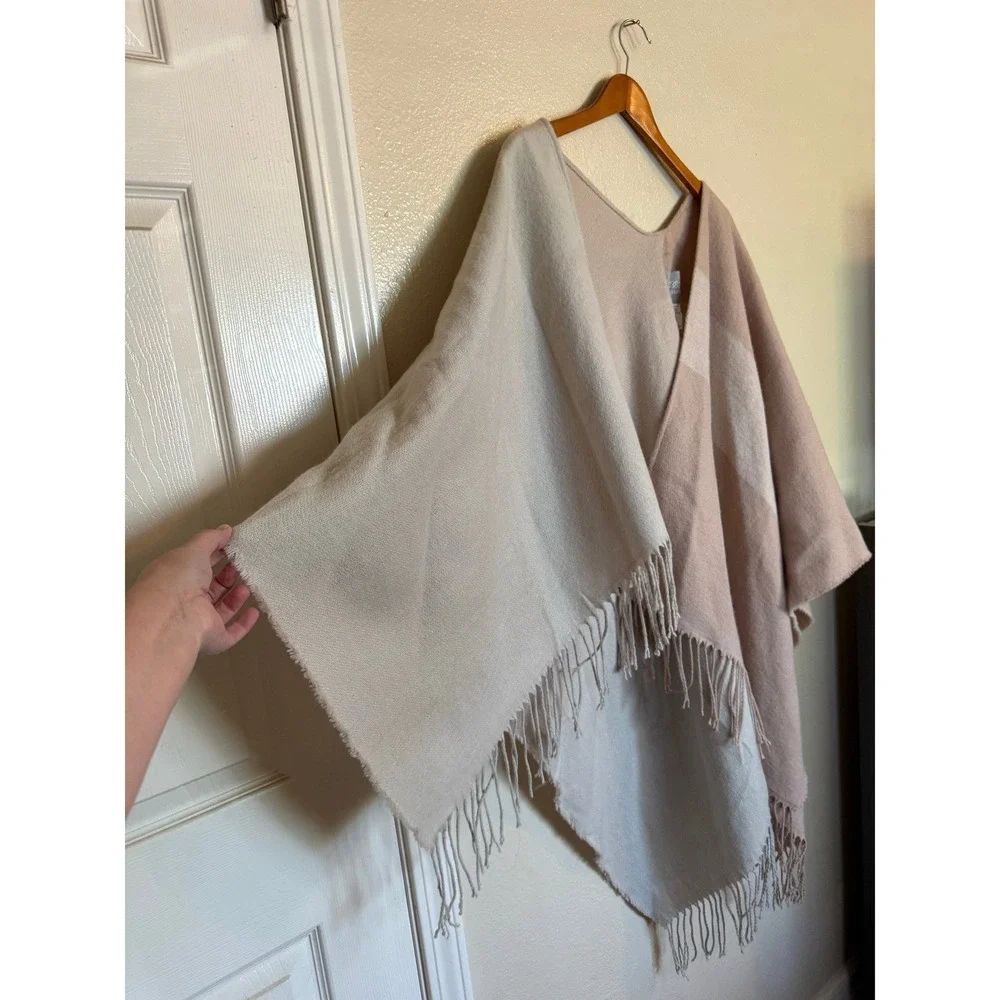 Soia & Kyo Cape Wrap Shawl Women OS Beige Striped Fringe Western Boho Cabincore‎